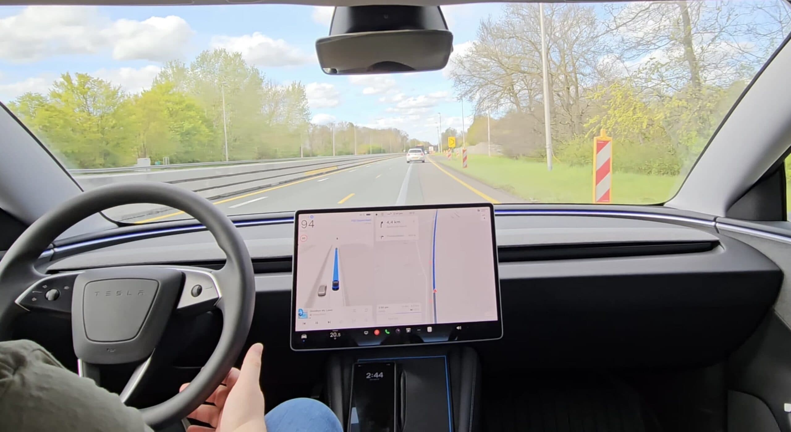 EU Regulator Skepticism Over Tesla Self-Driving Tech