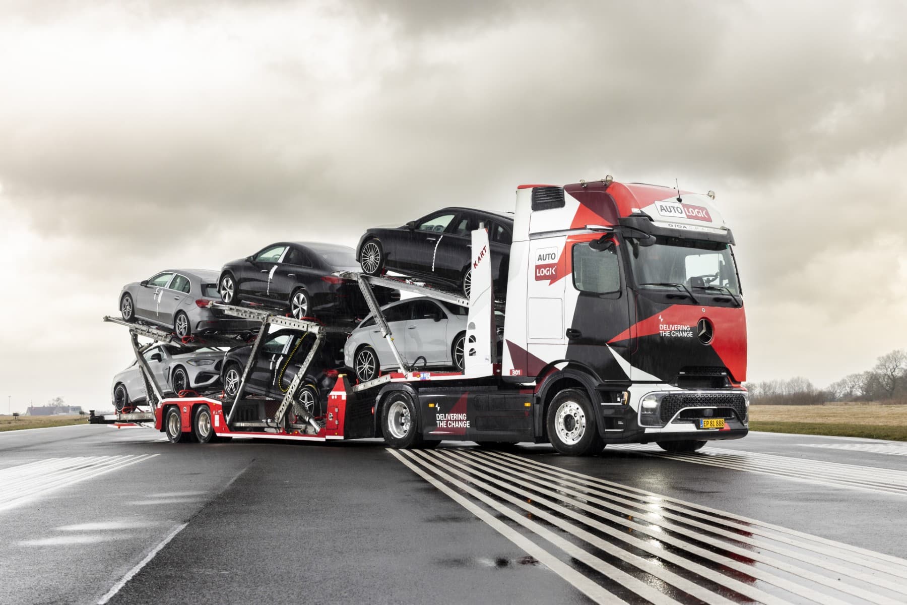 Dansk Auto Logik uses eActros 600 as car transporter
